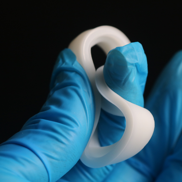 لينة من المطاط